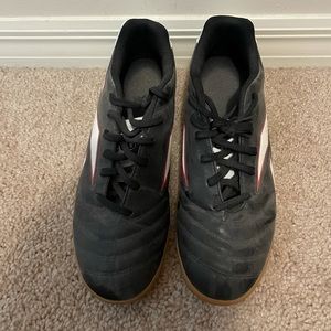 Almost new Reebok soccer shoes